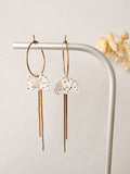 Boucles pendantes MIKI, blanc, noir, doré, motif fleurs