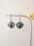 Boucles pendantes YUMI, vert bleu, rouge, argenté, motif japonais