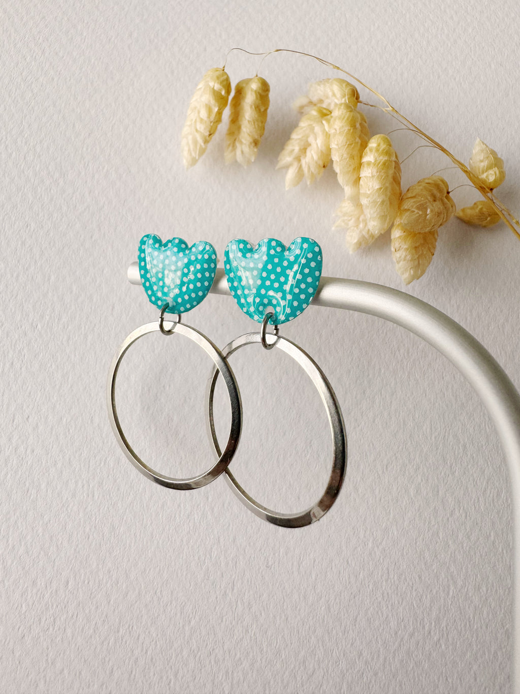 Boucles pendantes MALIA, bleu turquoise, blanc, argenté, motif pois