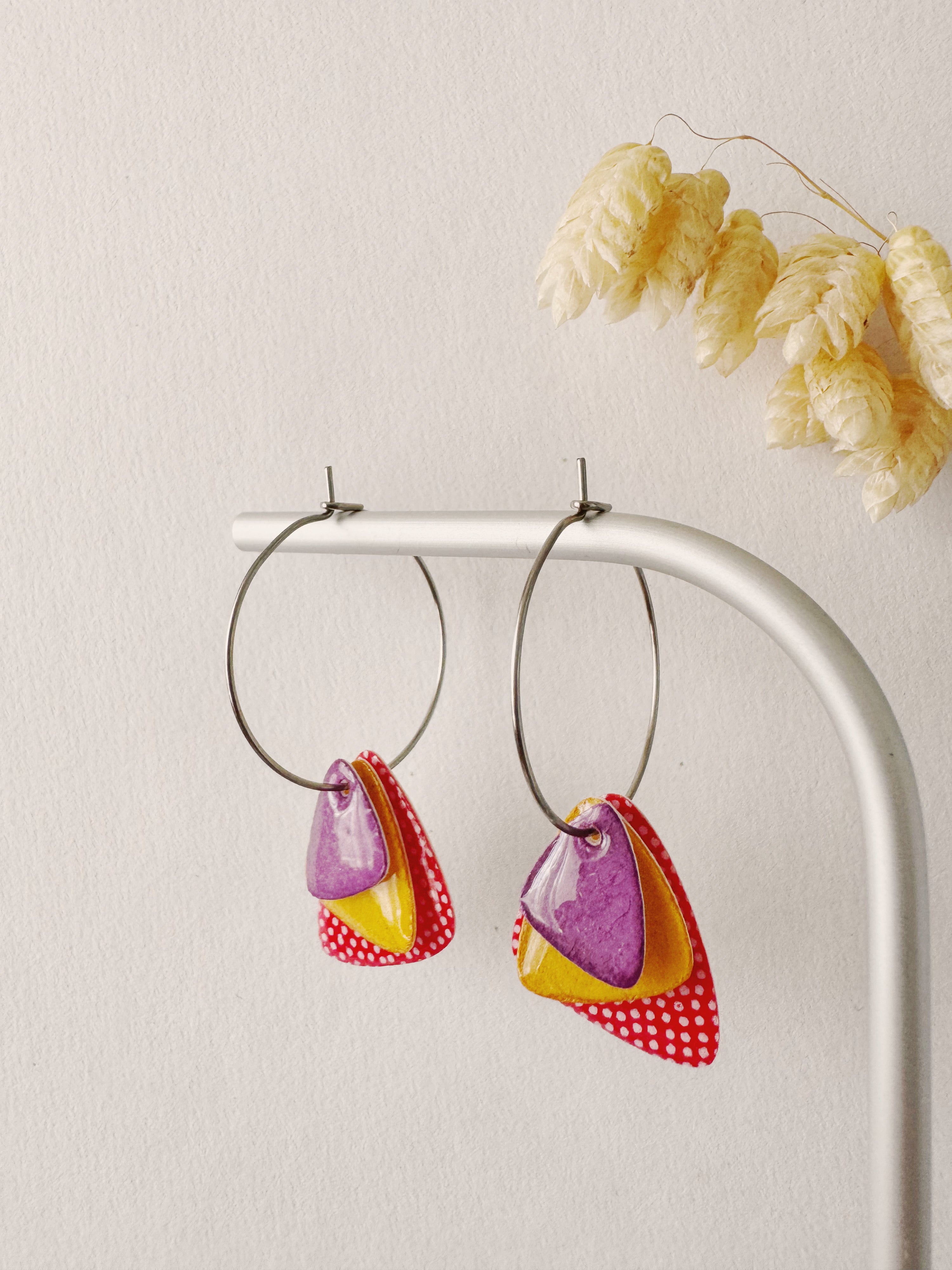Boucles créoles PEPITA, rouge, jaune moutarde, violet, argenté