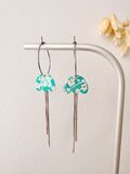 Boucles pendantes MIKI, blanc, bleu, argenté, motif fleurs